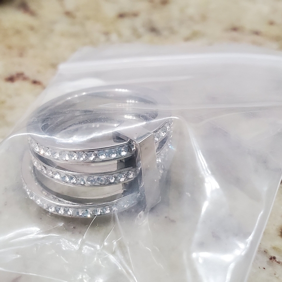 Nexus Stack Ring size 7 - Picture 5 of 5